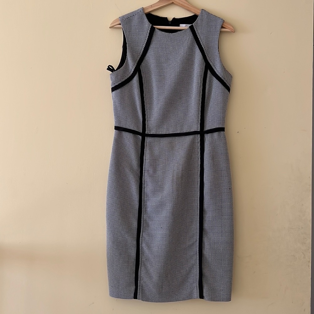 Perfect work dress in size 10